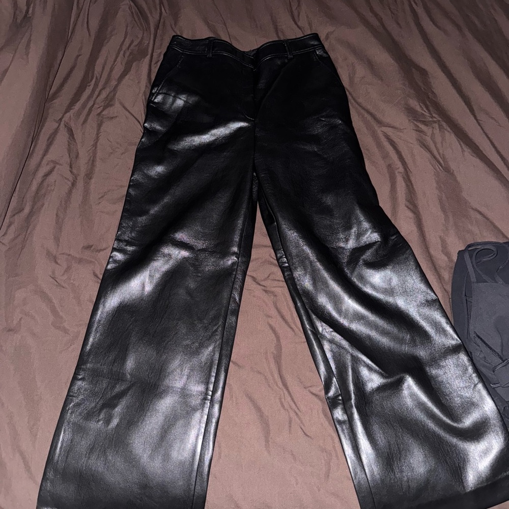 ARITIZIA Faux leather pants black size 10